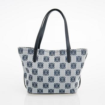 Loewe, väska.