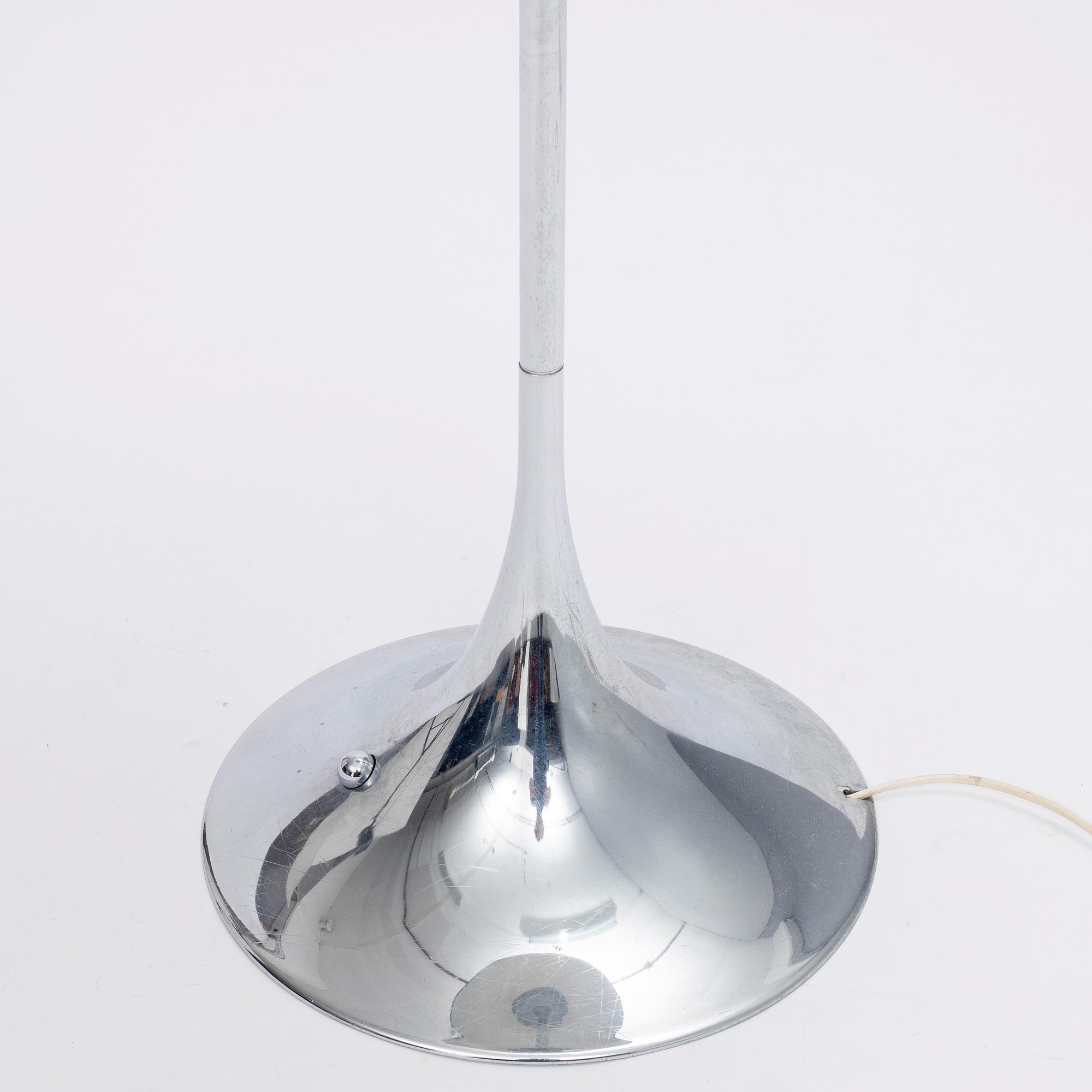 Verner Panton, golvlampa, "Pantella", Louis Poulsen, Danmark.