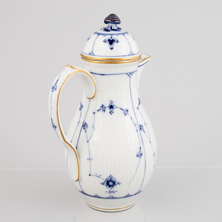 A 'Blue Fluted Plain' porcelain Coffee Pot, Royal Copenhagen, model number 43, 1894-97.