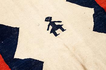 A KILIM RUG, 257 x 180 cm.