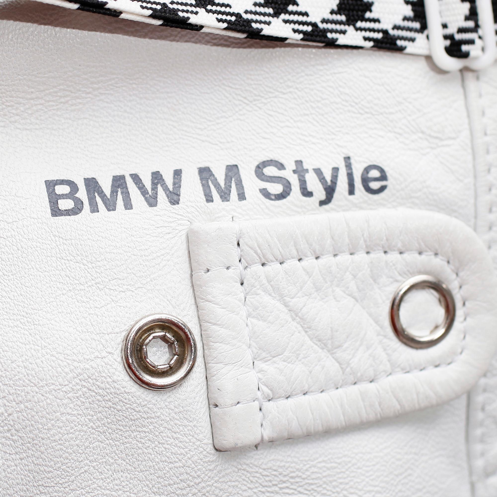 MOTORMÖSSOR, 2 st samt MOTORGLASÖGON, 2 st, för BMW, 1900-talets andra hälft.