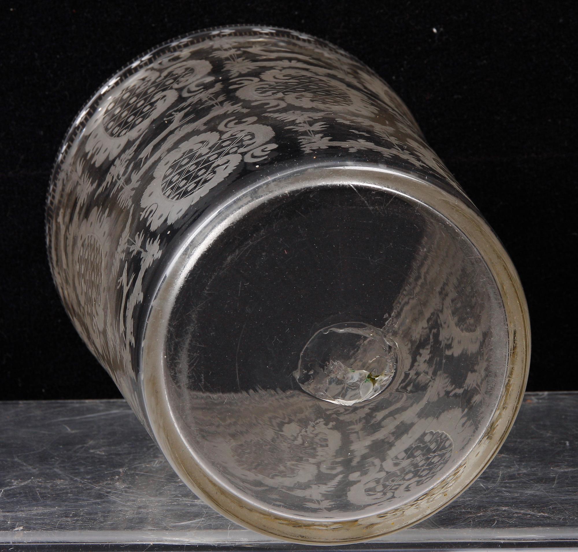 BÄGARE, glas, troligen Böhmen, 1800-tal.
