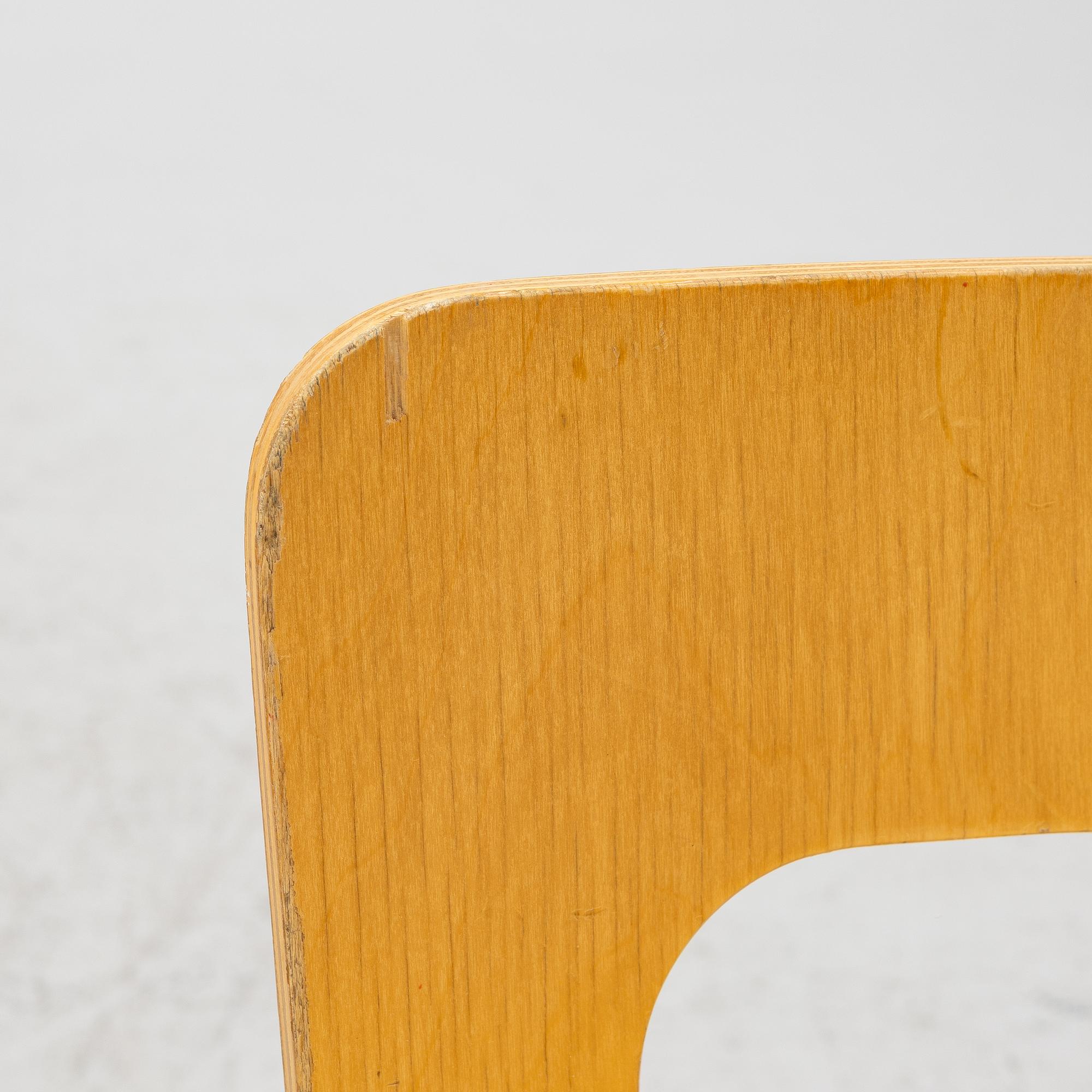 Alvar Aalto, barnstolar, 4 st, Artek, Finland.