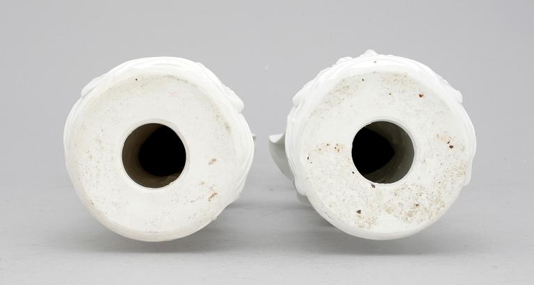 FIGURINER, ett par, porslin, blanc de chine, Kina, 1900-talets mitt.