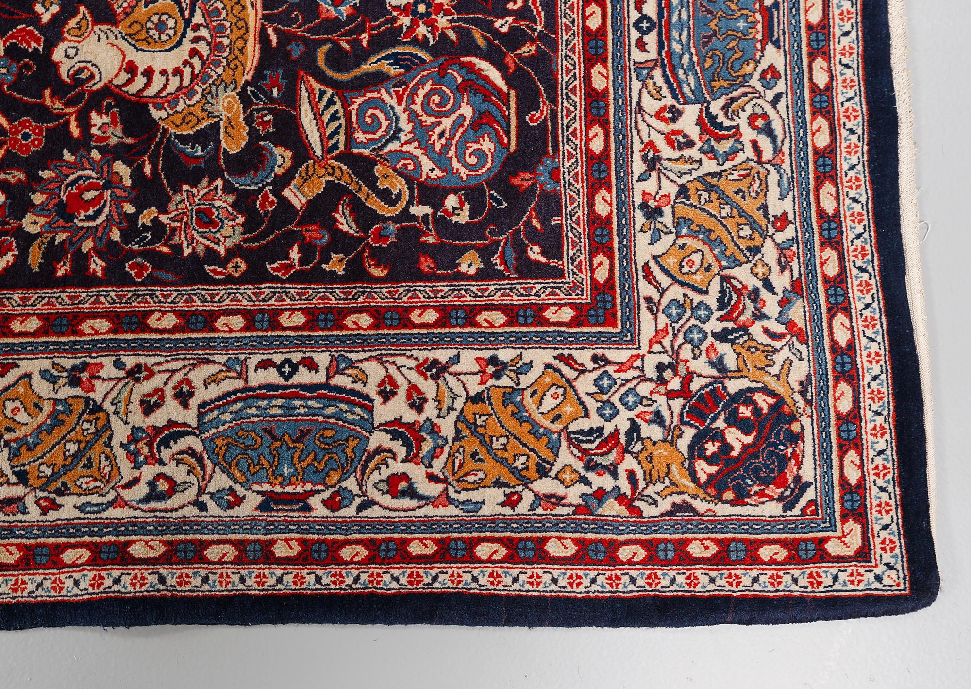 MATTA, Sarouk, modern tillverkning, ca 320 x 218 cm.