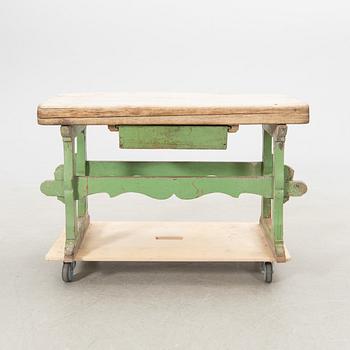 Table, late 19th century/early 20th century.