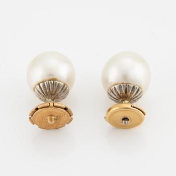 Earrings, 18K gold with cultured pearls.