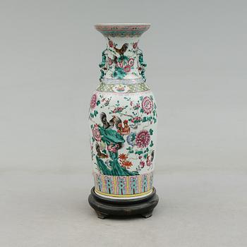 GOLVVAS, porslin, Kina, 1800-/1900-tal.