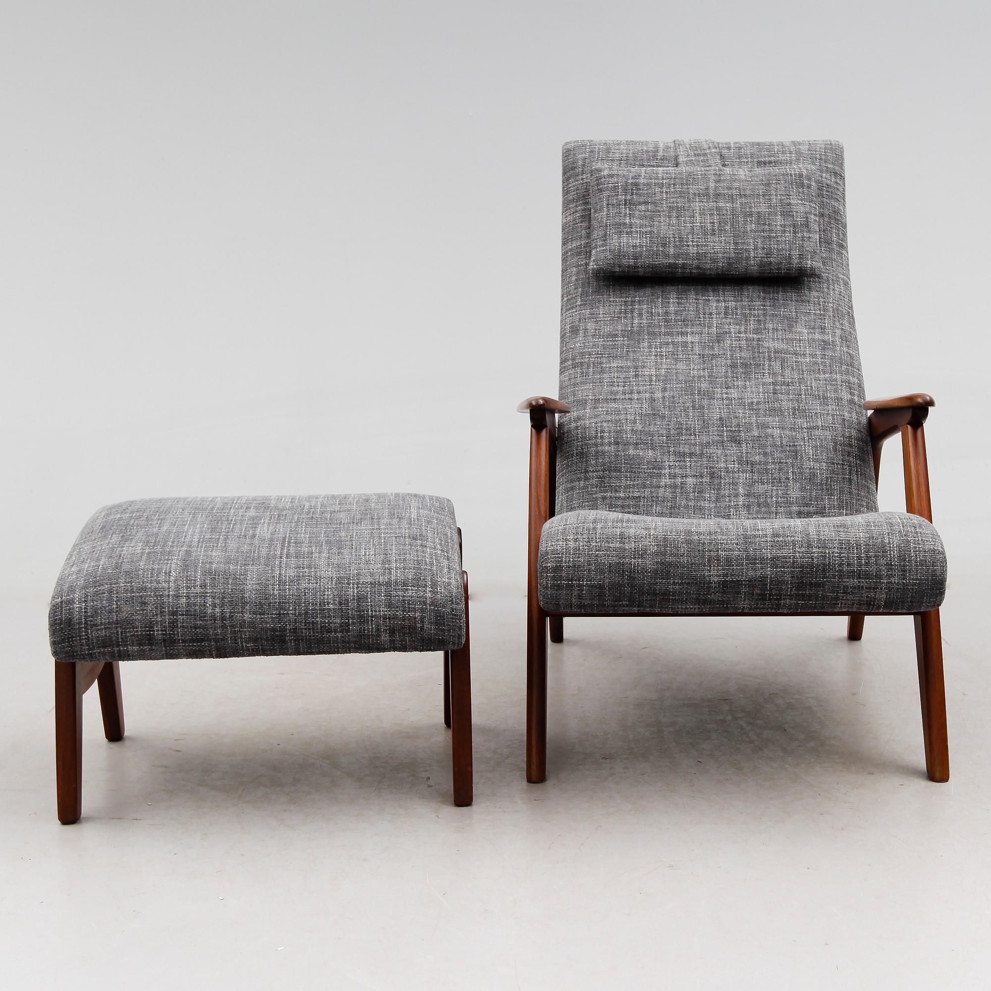 FÅTÖLJ OCH FOTPALL, 1900-talets andra hälft.