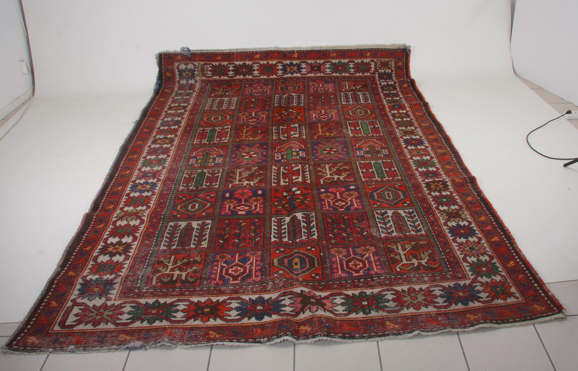 MATTA, orientalisk. 303 x 204.