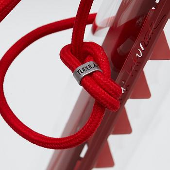 Sebastian Hepting, taklampa, "Tubular Red Diffusor Red Cable", Ingo Maurer, Tyskland.