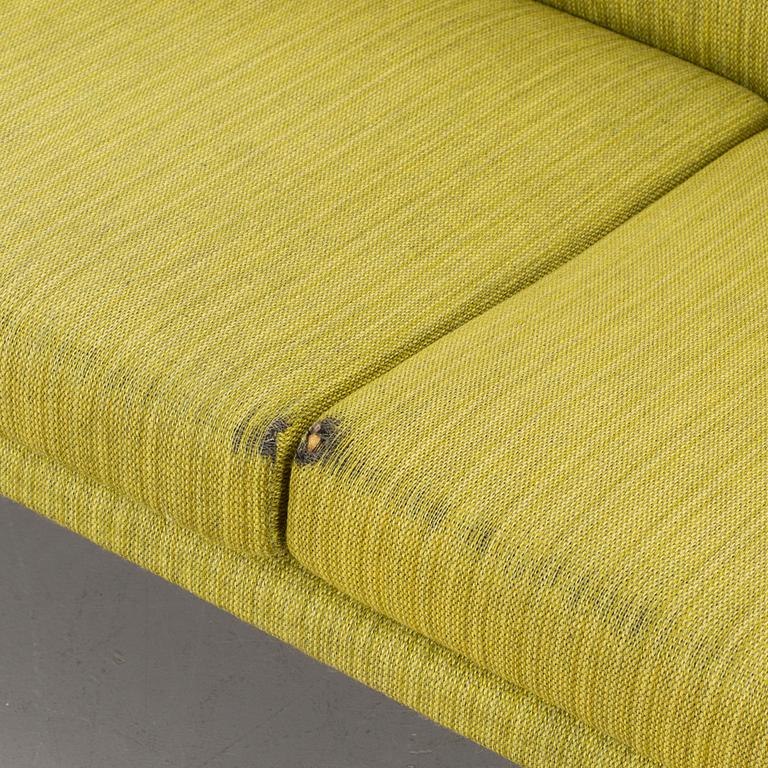 A 1950s sofa by Bröderna Andersson.