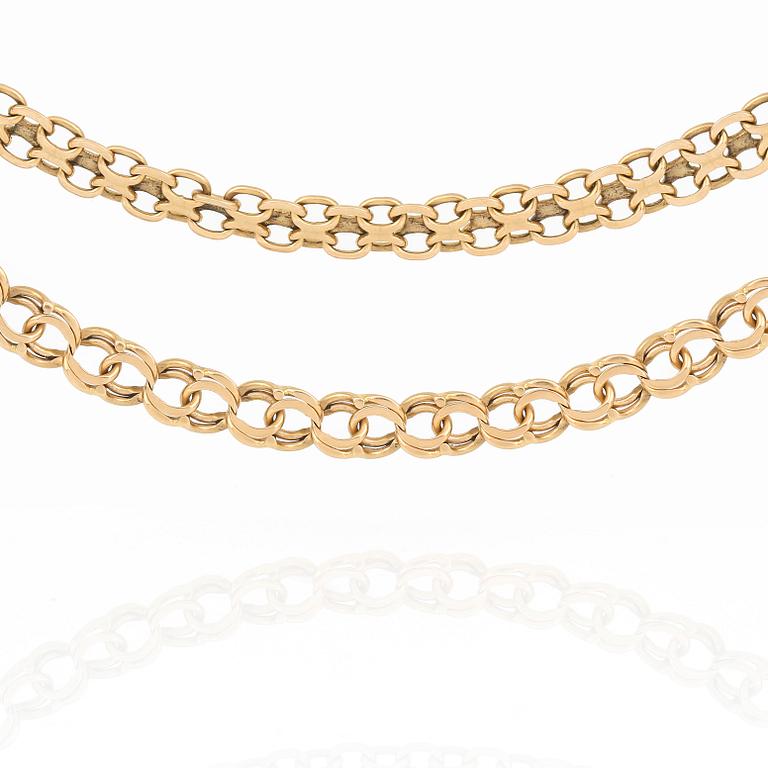 ARMBAND, 2st, 18K guld, 1900-tal. Total vikt ca 33g.