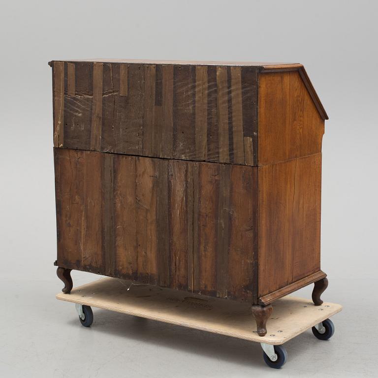 A NORTHERN EUROPEAN OAK SECRETAIRE, second half of the 18th century.
