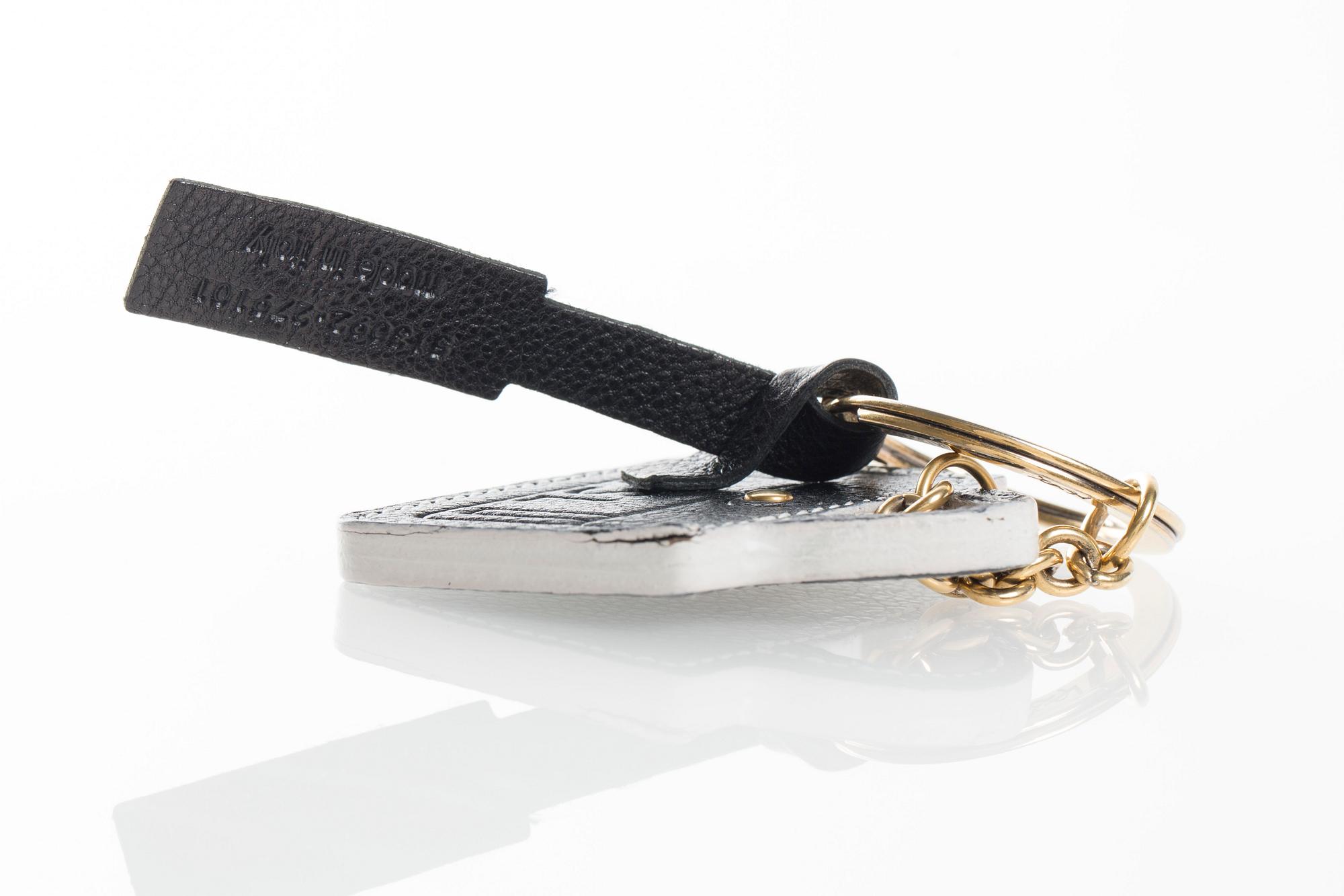 NYCKELRING, Yves Saint Laurent.