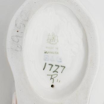 Matservis, ca 97 delar, porslin, "Blå Måsen", Bing & Grøndahl samt Royal Copenhagen, Danmark.