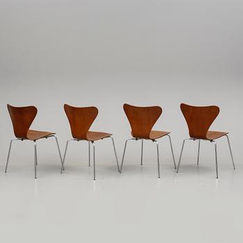 STOLAR, 4 st, "Sjuan", Arne Jacobsen för Fritz Hansen, 1967.