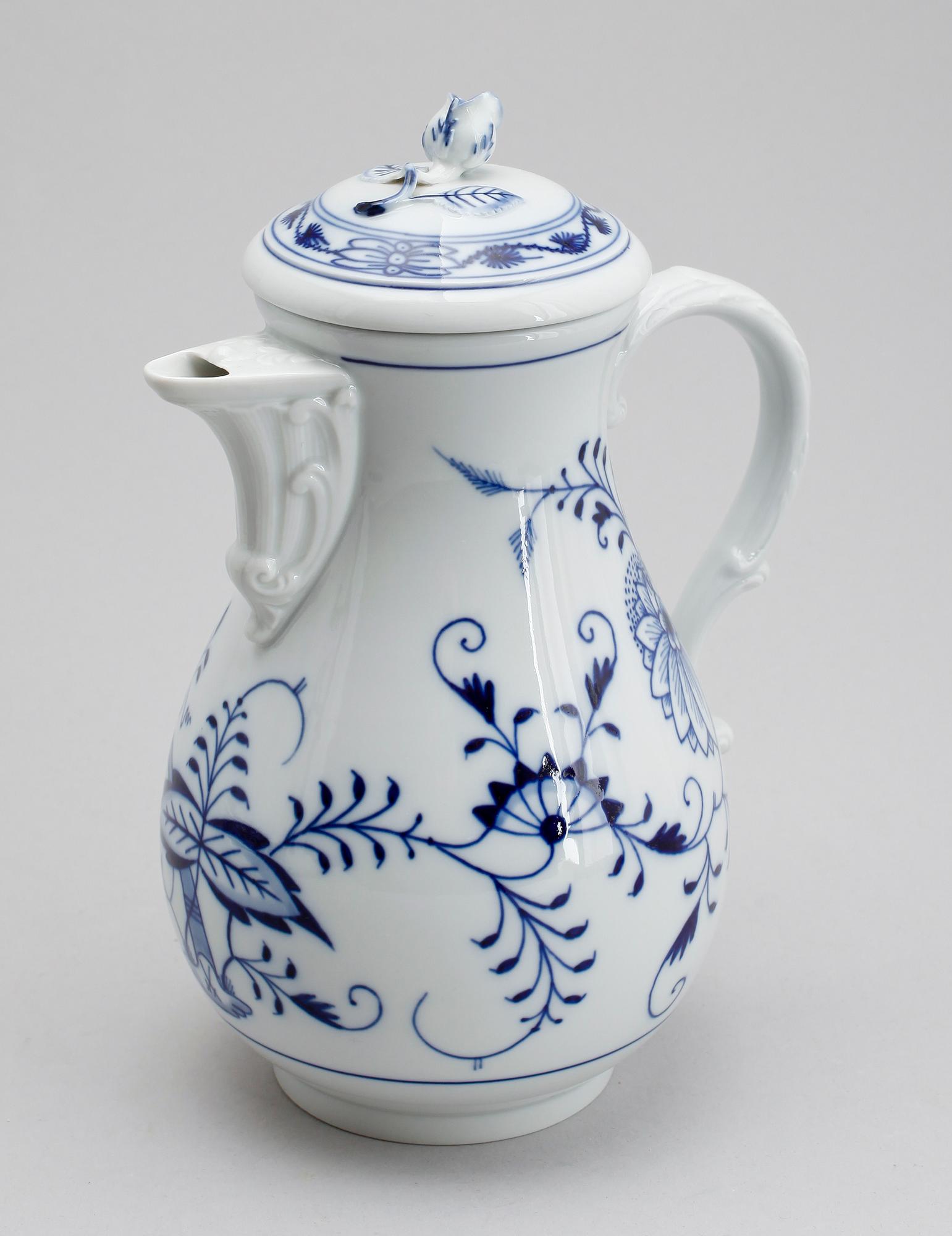 KANNA, porslin, Meissen, lökmönstret.
