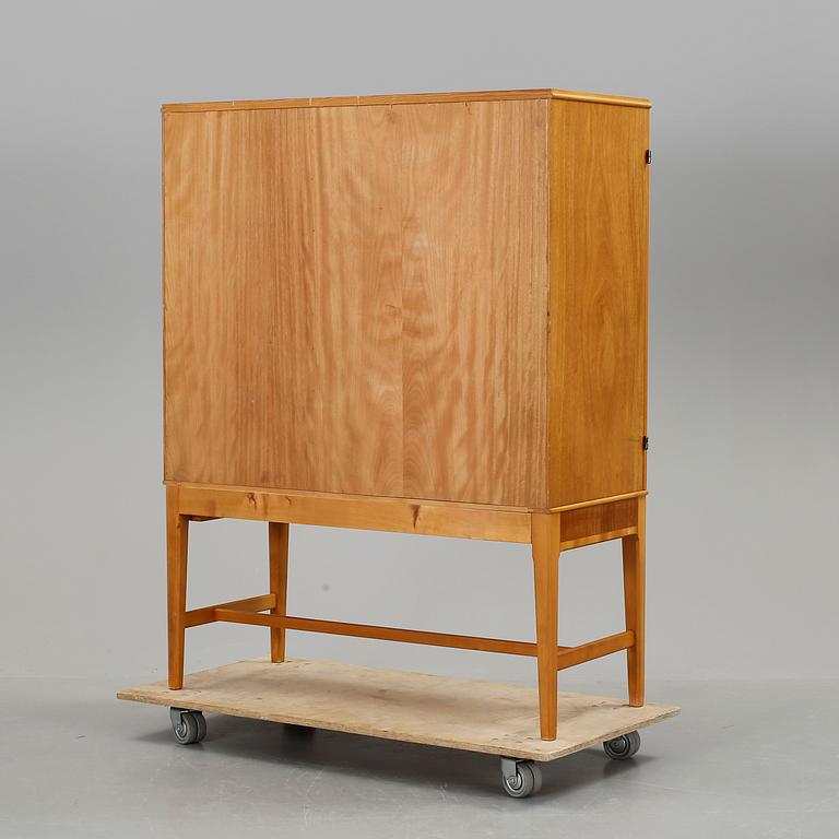 SERVERINGSSKÅP, 1940/50-tal.