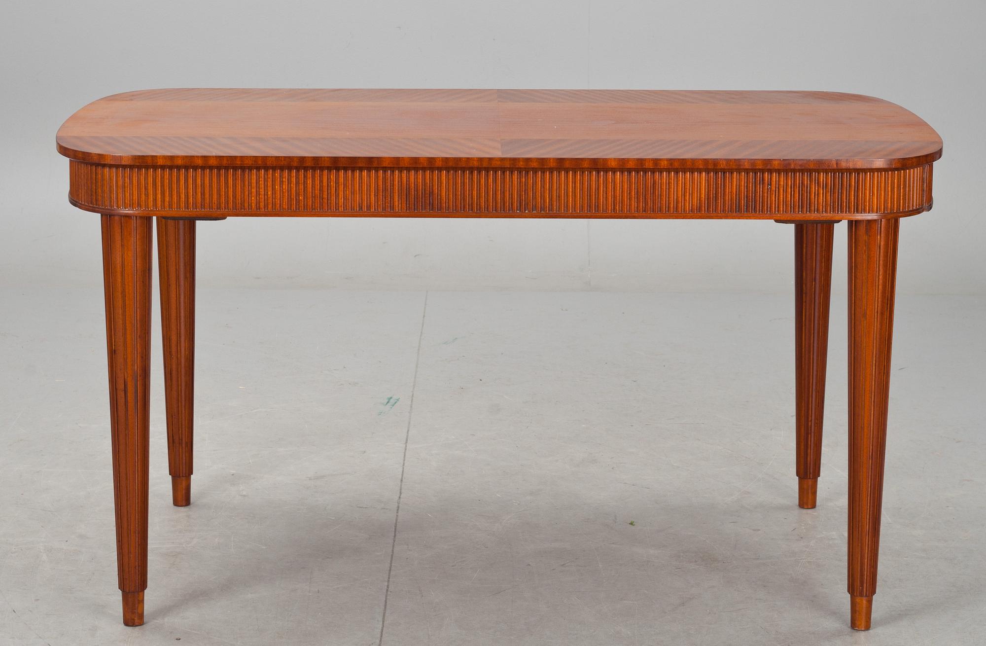 MATBORD MED STOLAR, 1+6, 1900-talets första hälft.