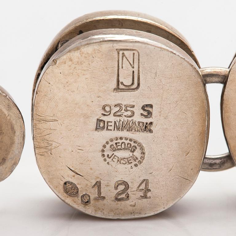 Nanna Ditzel, rannekoru, sterlinghopeaa, Georg Jensen, Tanska.