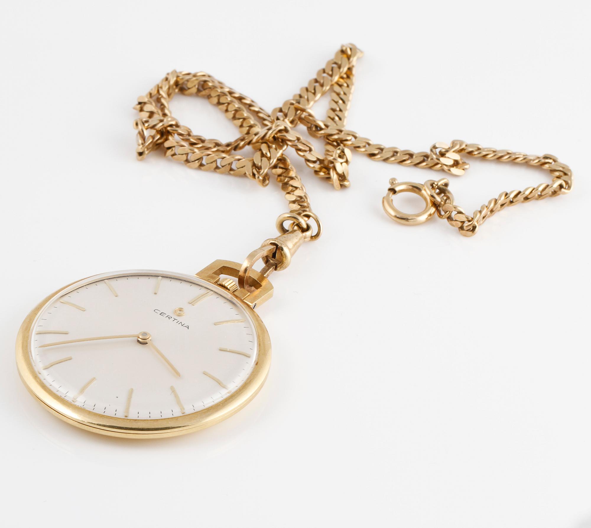 FICKUR, guld, 18 K, Certina, 1900-talets andra hälft. Fickurets totala vikt 35 g.