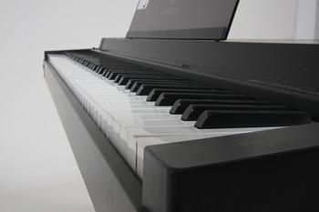 ELPIANO, Yamaha Clavinova CLP 300.