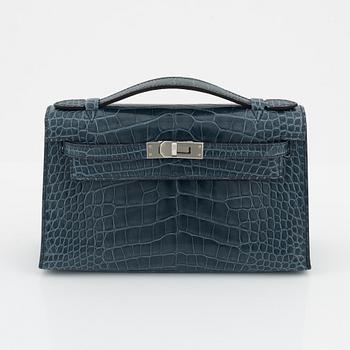 Hermès, A 'Kelly Pochette' in Shiny Alligator Mississippiensis Palladium Hardware, 2016.