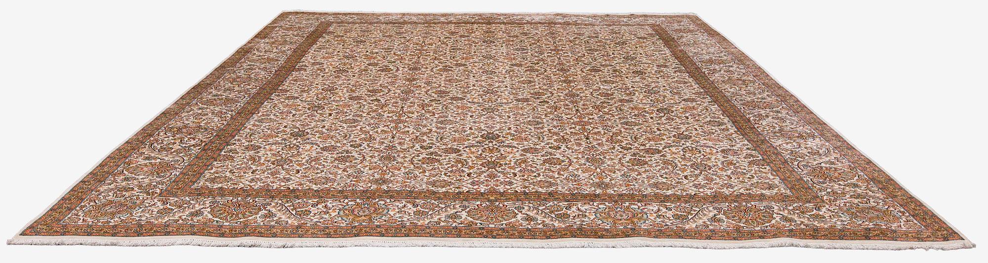 Matta, Kashmir, silkkiä, noin 312 x 425 cm.