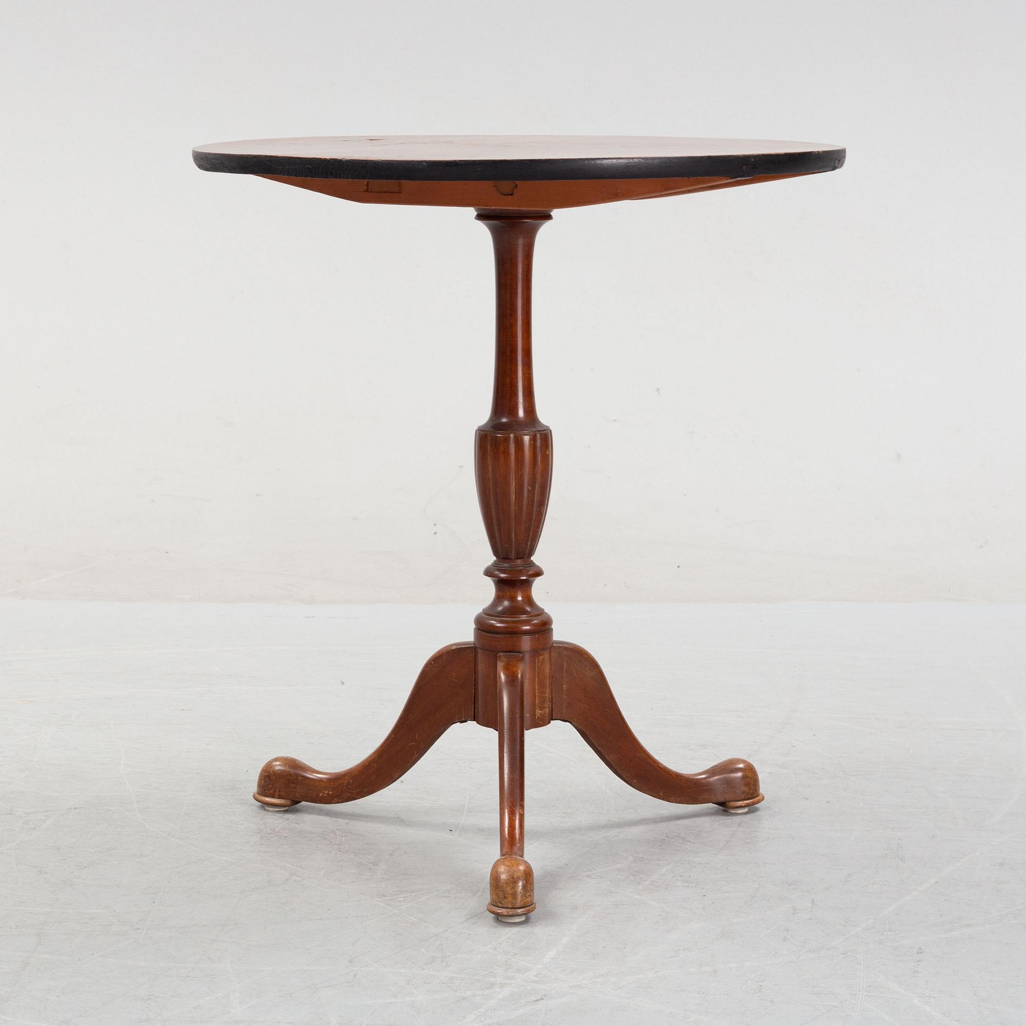 A Swedish alder tilt-top table, late 19th Century.