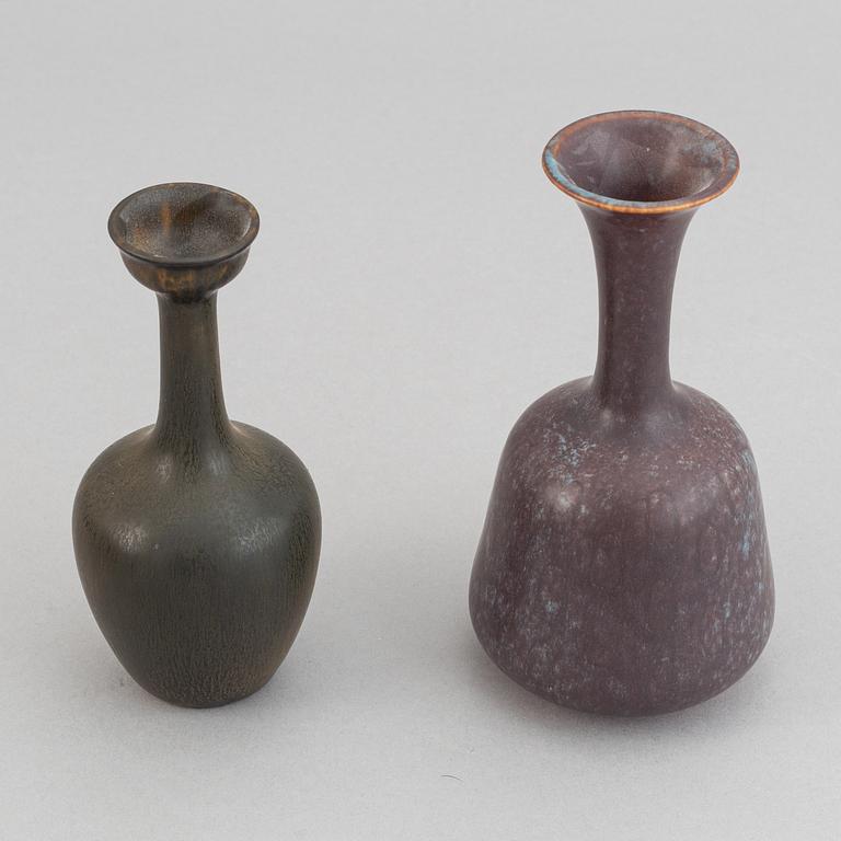 Gunnar Nylund, a set of five stoneware vases, a jug and a bowl, Rörstrand, 1950's/1960's.