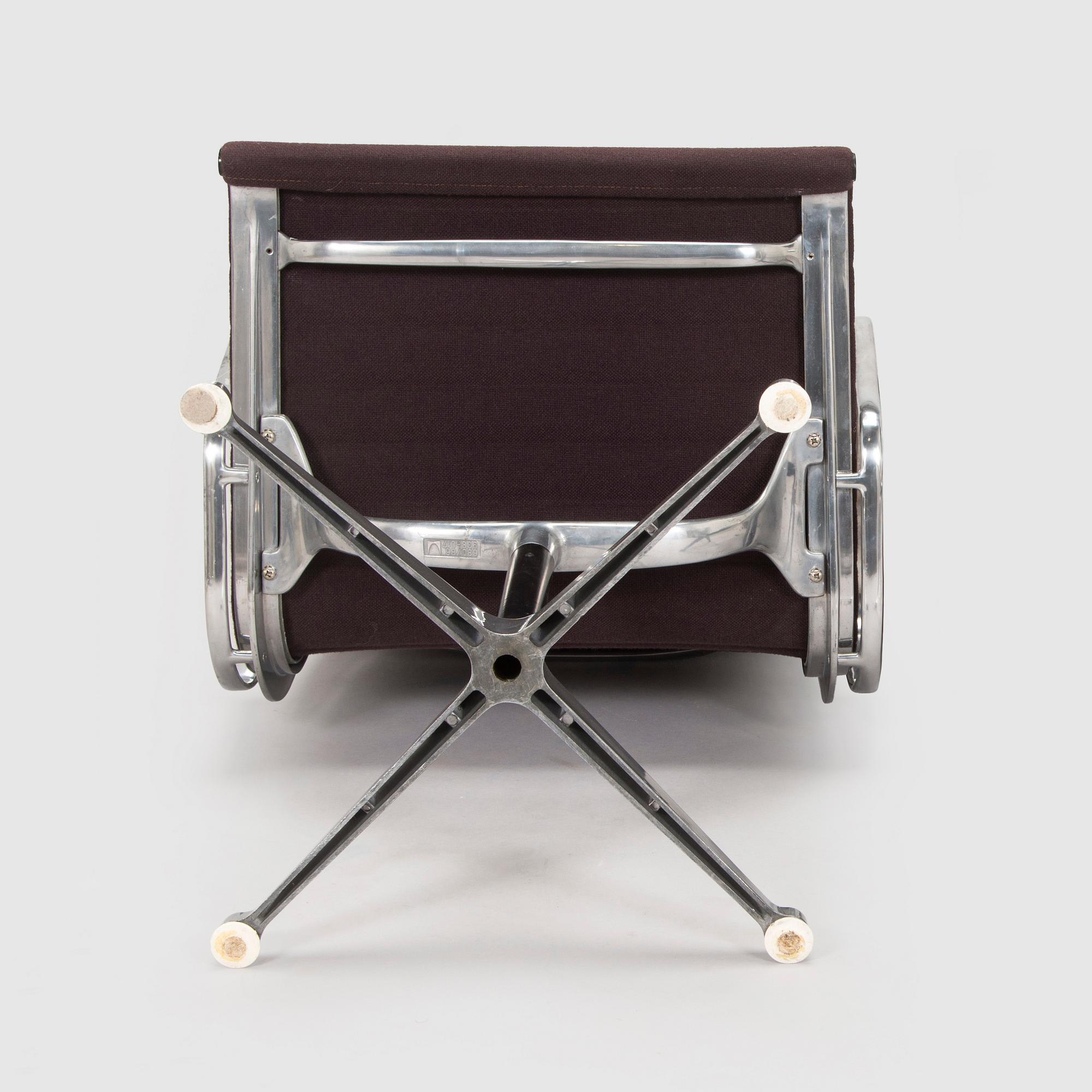 Charles & Ray Eames, työtuoli, malli EA 108, Herman Miller, 1970-luku.