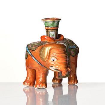 A Chinese Canton candle holder, Qing dynasty, 19th Century.