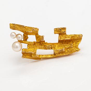 Björn Weckström, "Bow of Argo", a 14K gold and cultured pearls brooch. Lapponia 1968.