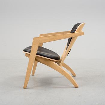 HANS J. WEGNER,