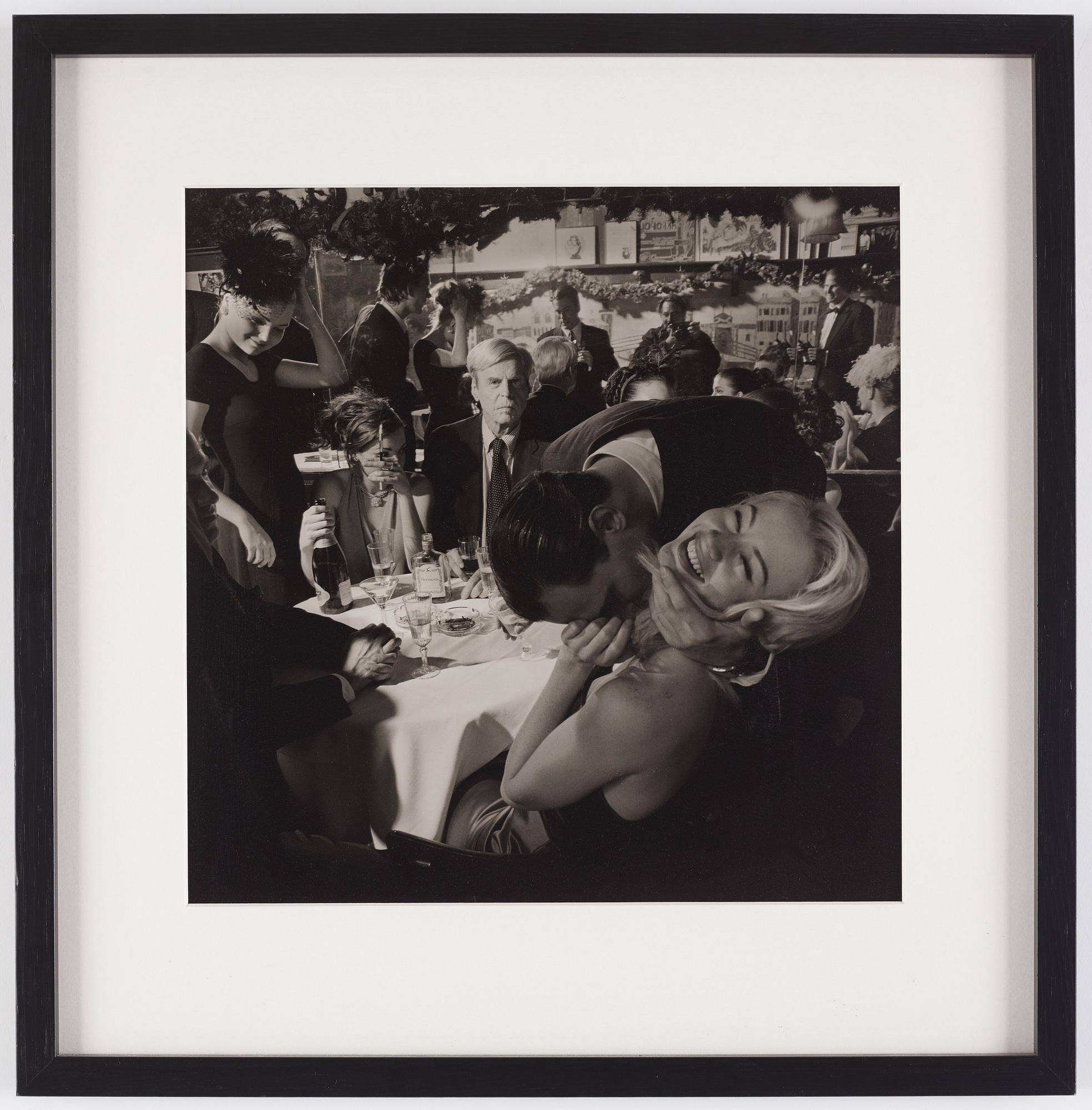 Larry Fink, "George Plimpton, Jared Paul Stern and Cameron Richardson, Fashion Shoot, Elaine‘s, New York City, January 1999".