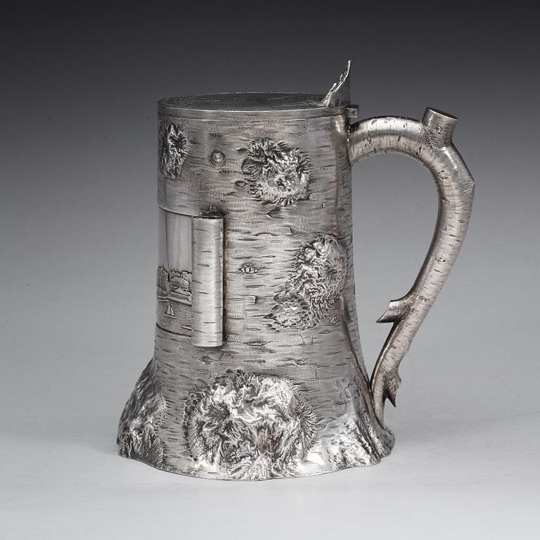 A Finnish/Russian 20 th century parcel-gilt tankard, marked MAA, Wiborg 1930.