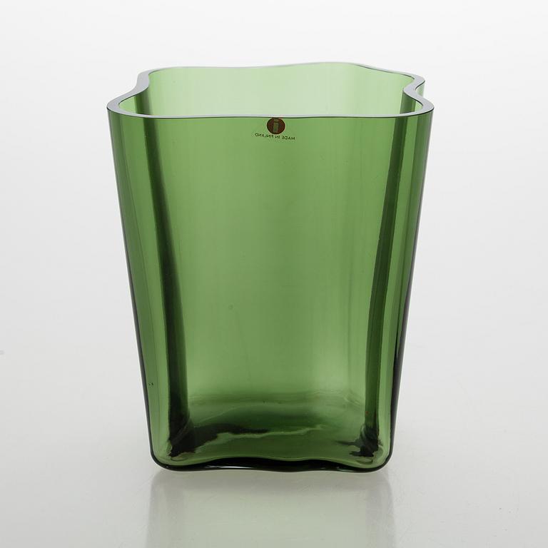 Alvar Aalto, vase signed Alvar Aalto.