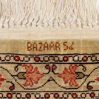 Matta, Hereke, silk, ca 148 x 105 cm.