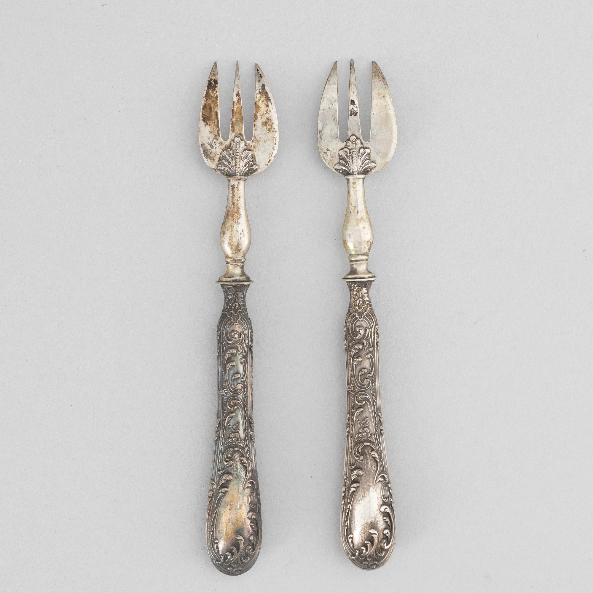 A set of twelve French silver oyster forks, mark of  Felix Malique, Paris, late 19th century.