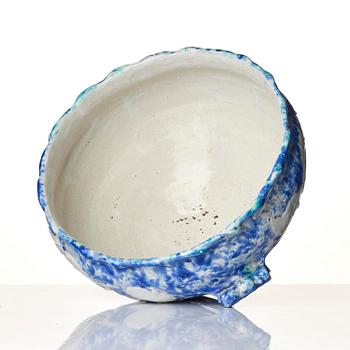 Riborg Böving, a faience bowl, Arvika, Sweden, early 20th century.