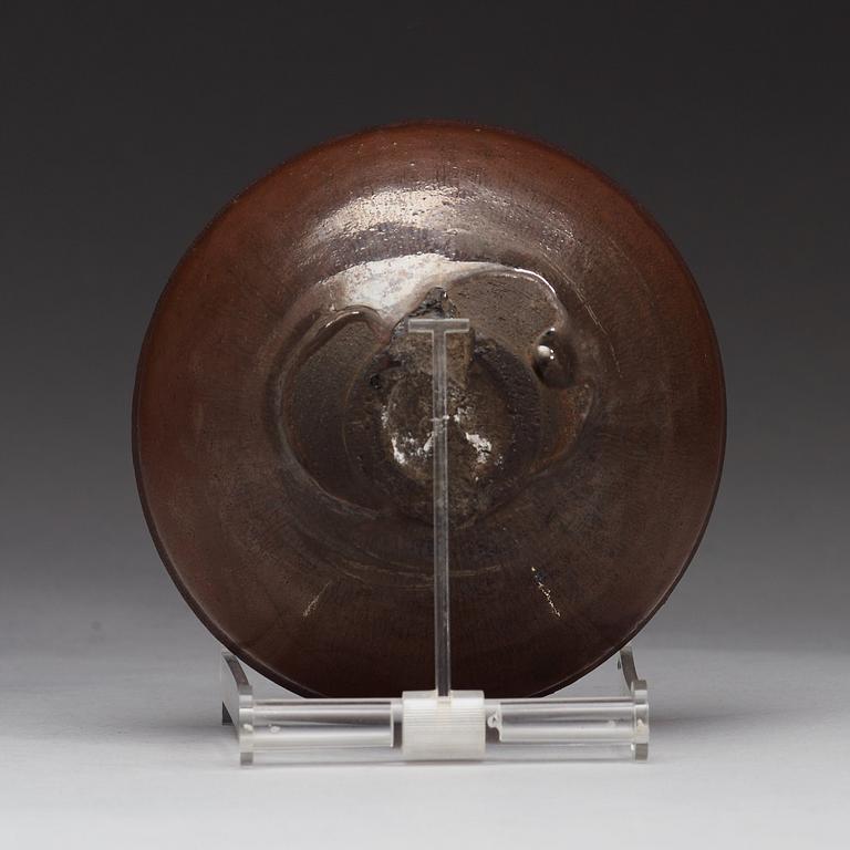 A brown and black glazed temmoku bowl, Song dynasty (960-1279).