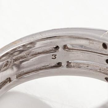 Sormus, 18K valkokultaa, ruusuhiottuja ja briljanttihiottuja timantteja.