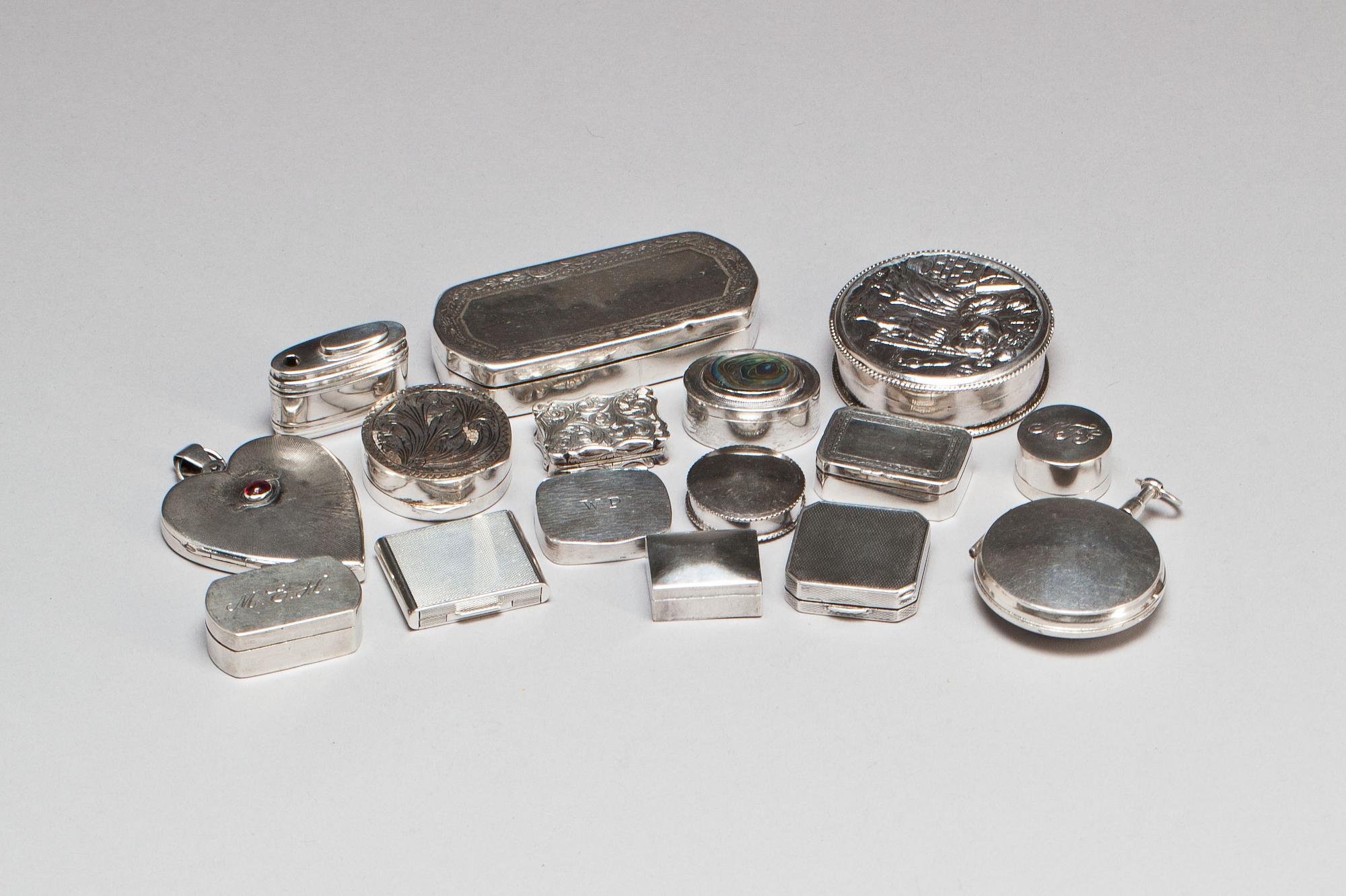DOSOR, 16 st, silver, olika nationaliteter, 1800-1900-tal. Total vikt ca 303 g.