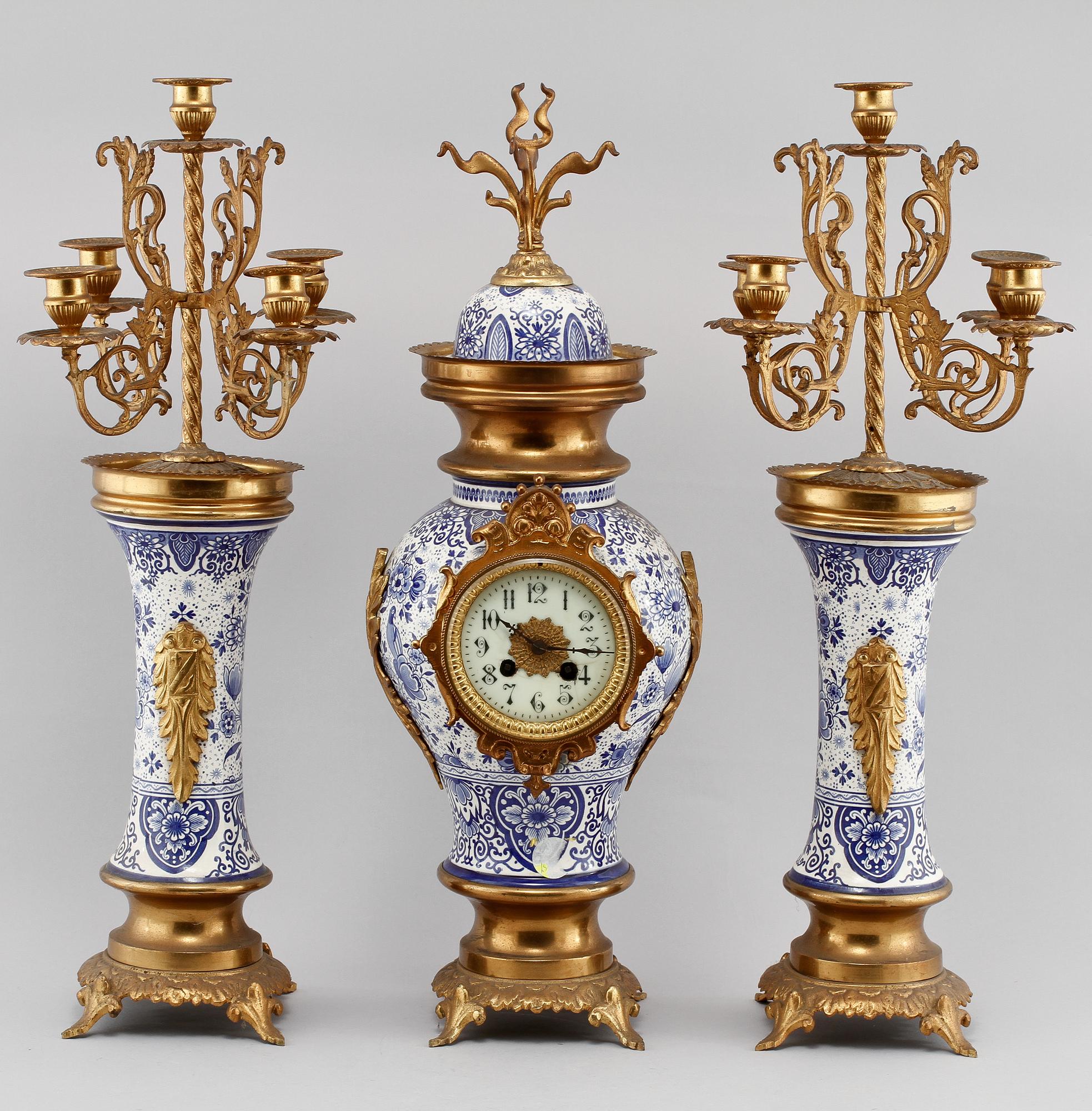 BORDSGARNITYR, 3 delar, Frankrike, Louis XVI-stil, 1900-talets första hälft.