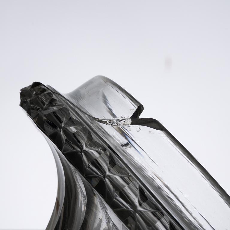 A pair of glass bonbonnières, probably Ireland. 19th century.