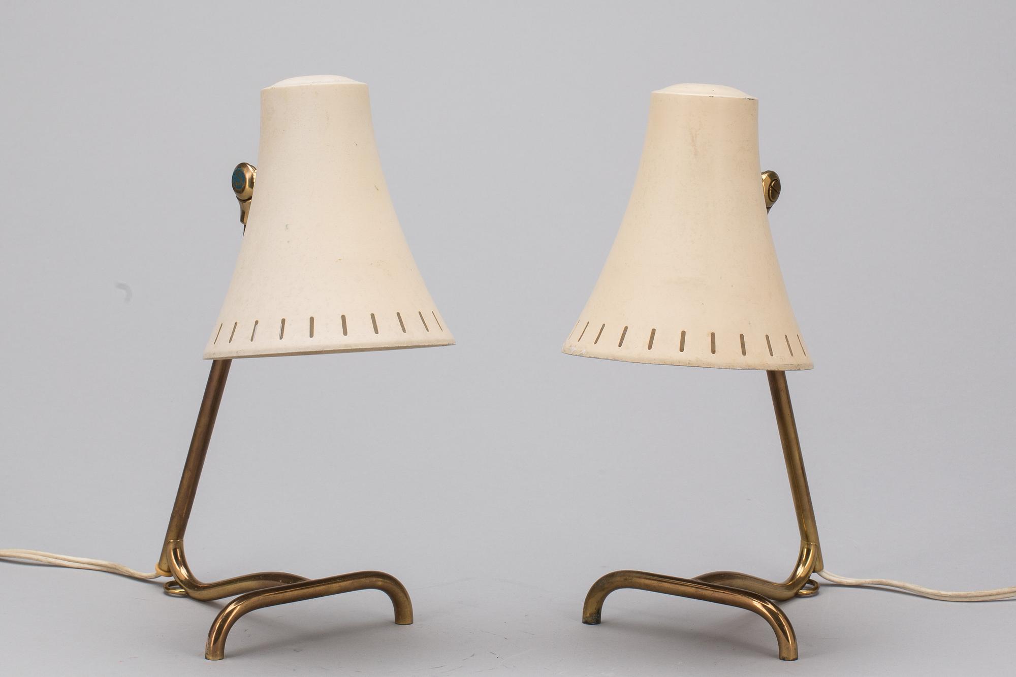 VÄGG/BORDSLAMPA, ett par, 1950-tal.