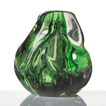 Edward Hald, a fish graal glass object, Orrefors 1944, no 1500.