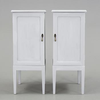 SÄNGBORD, ett par, 1920/30-tal.