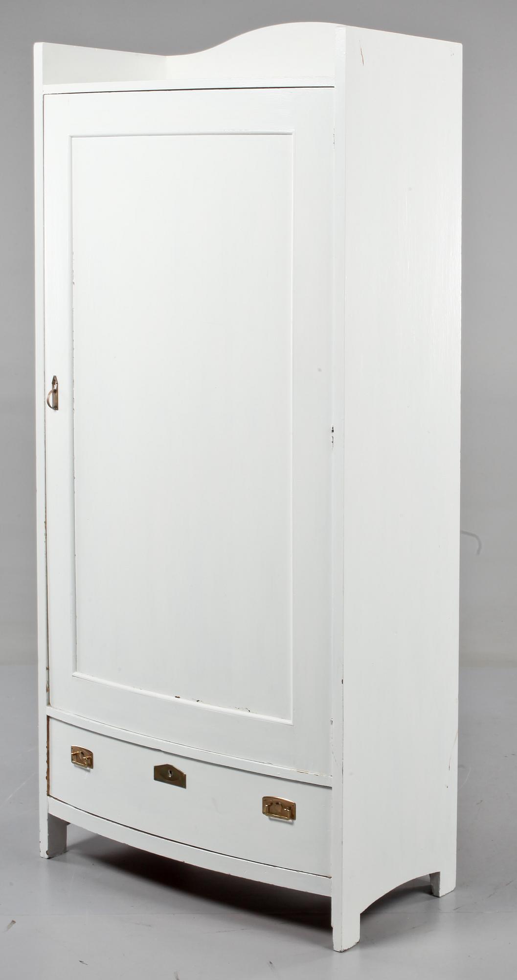 LINNESKÅP, jugend, 1900-talets första del.